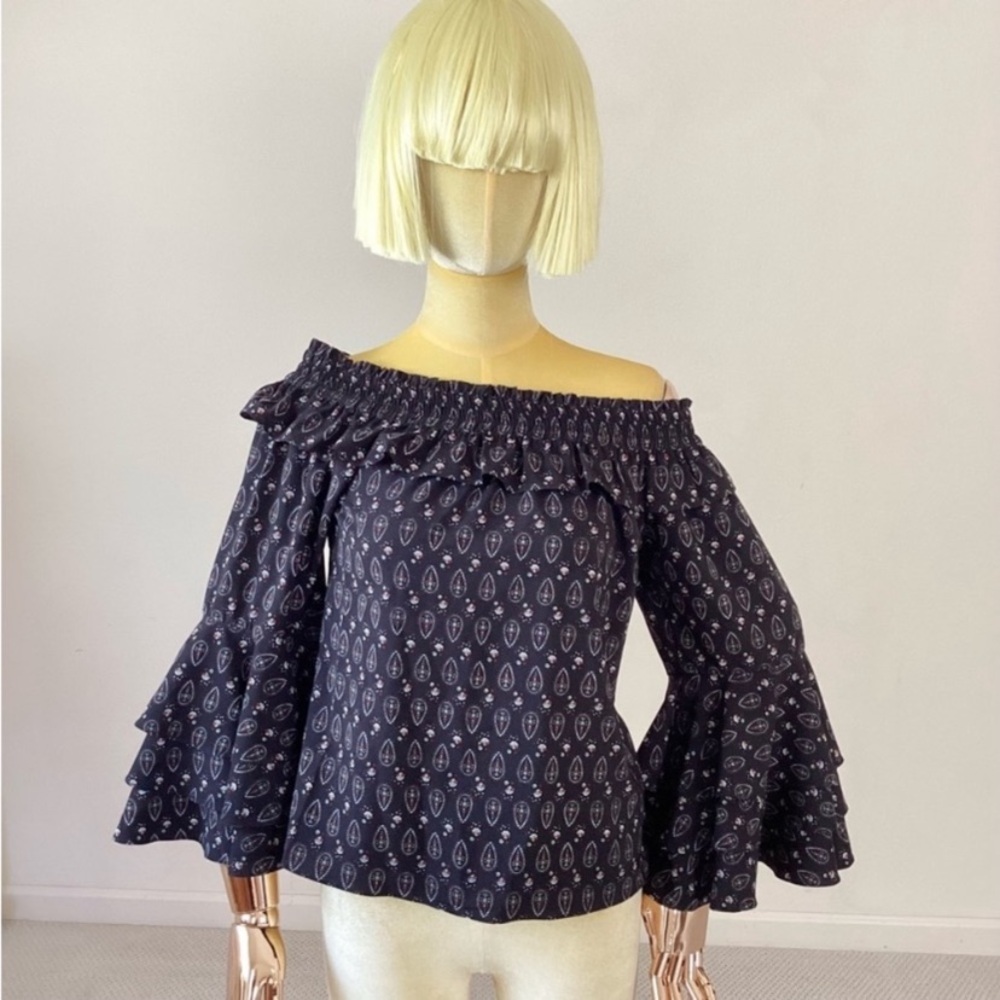 Misa Los Angeles Saskiya Off-Shoulder Black Top SZ S